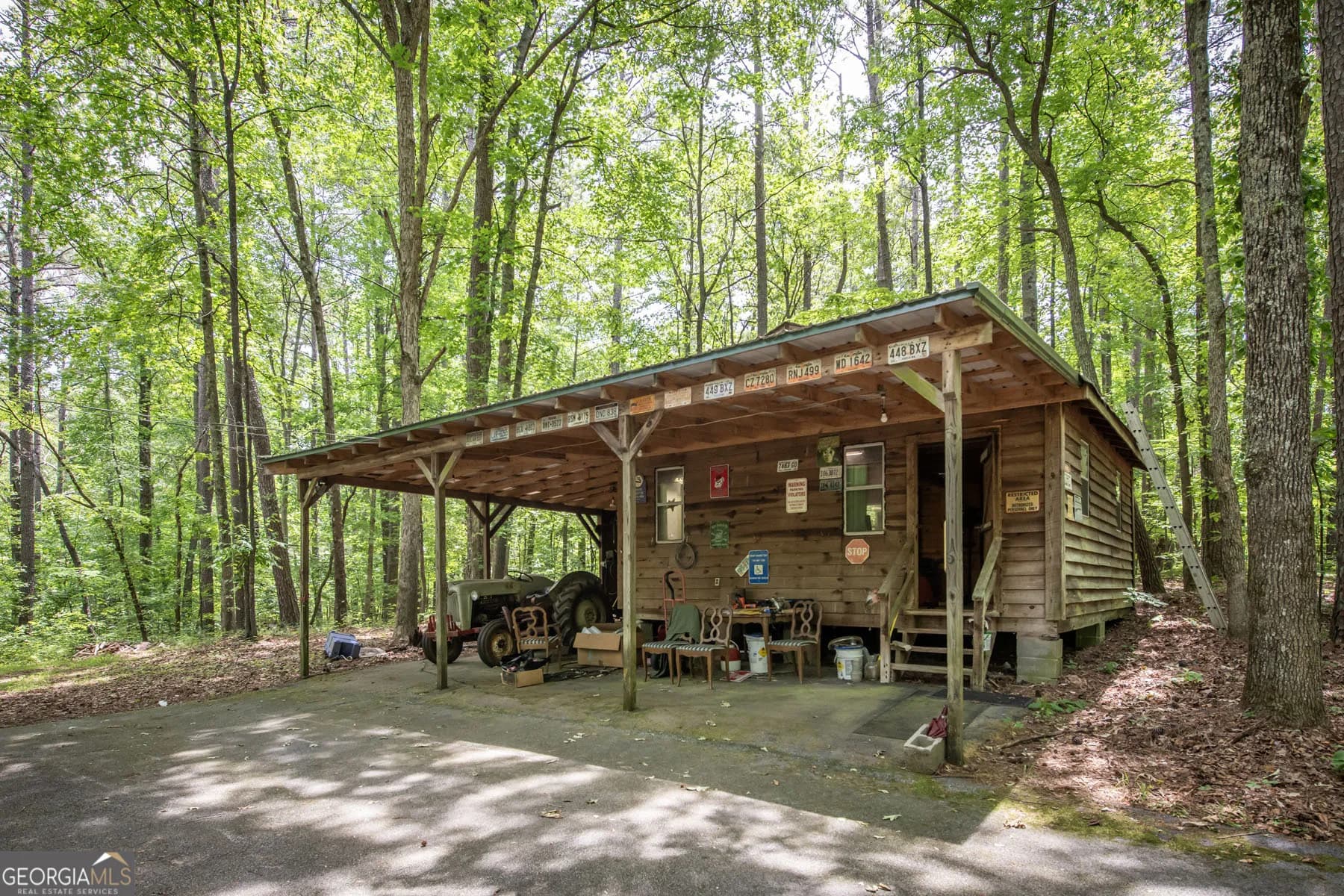 1301 Bob Hunton Rd — photo 7 of 59