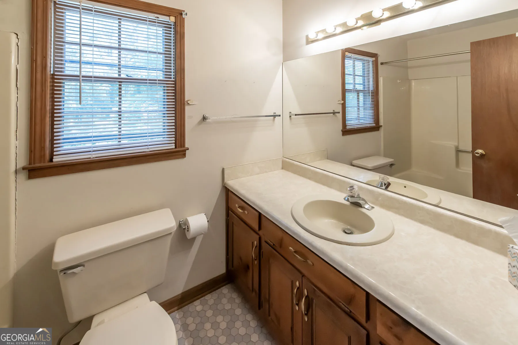 1301 Bob Hunton Rd — photo 21 of 59
