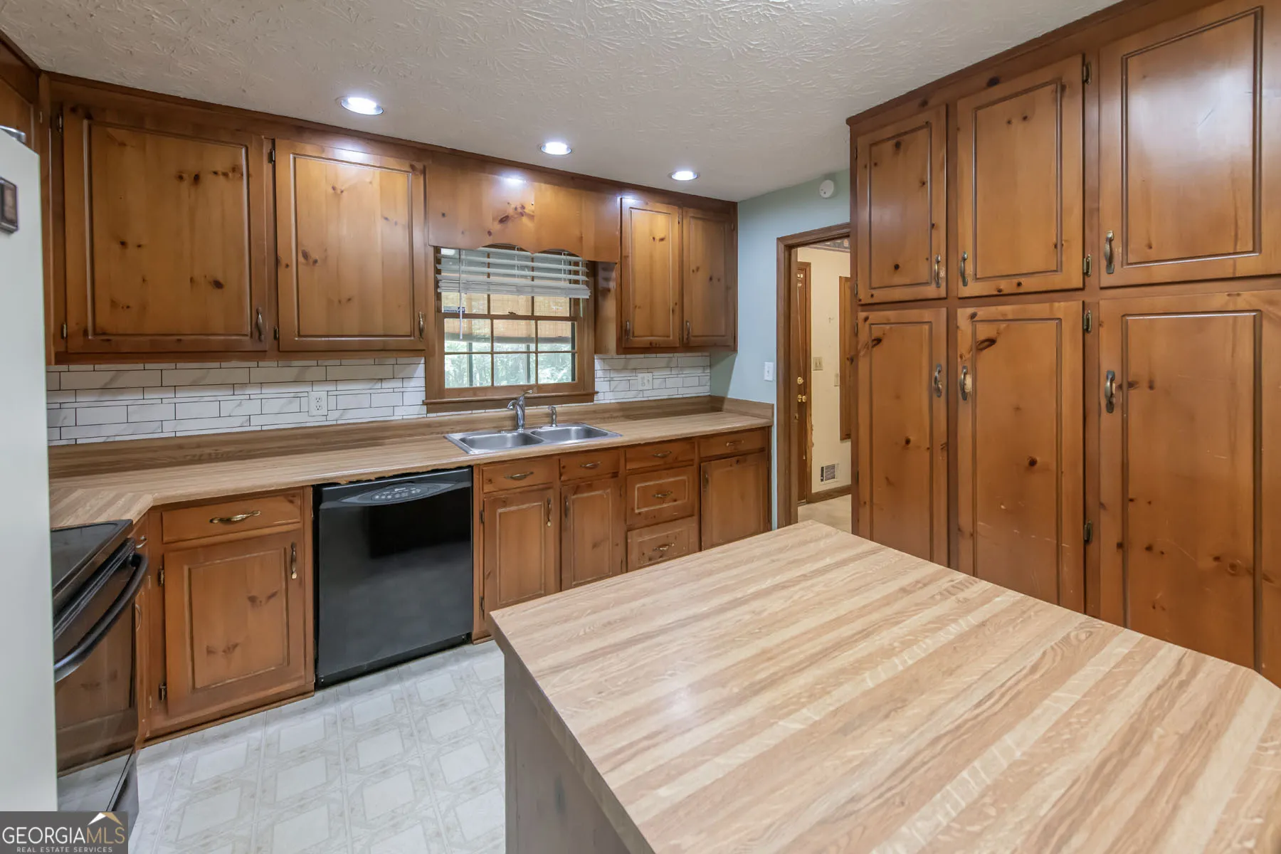 1301 Bob Hunton Rd — photo 24 of 59