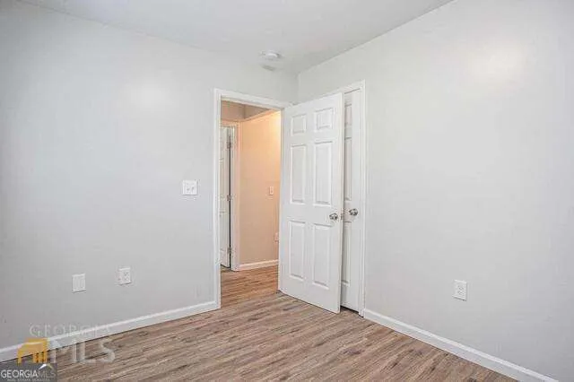 6236 Front St — photo 9 of 30