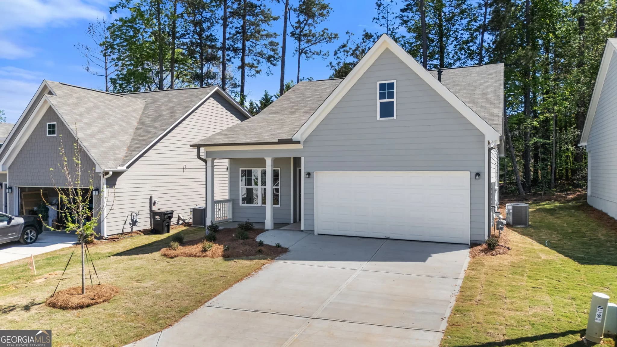 348 Cedar Hill Dr — photo 2 of 26