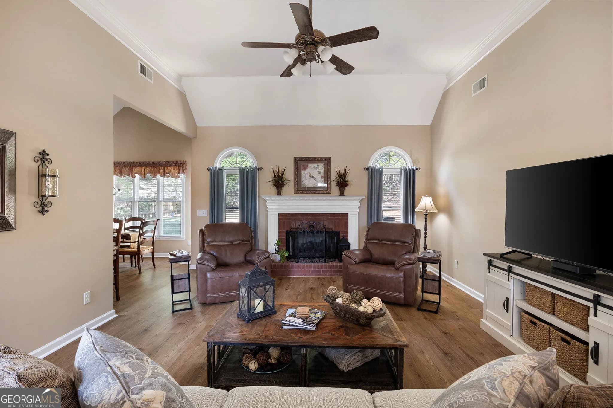 555 Golf Crest Dr — photo 32 of 34
