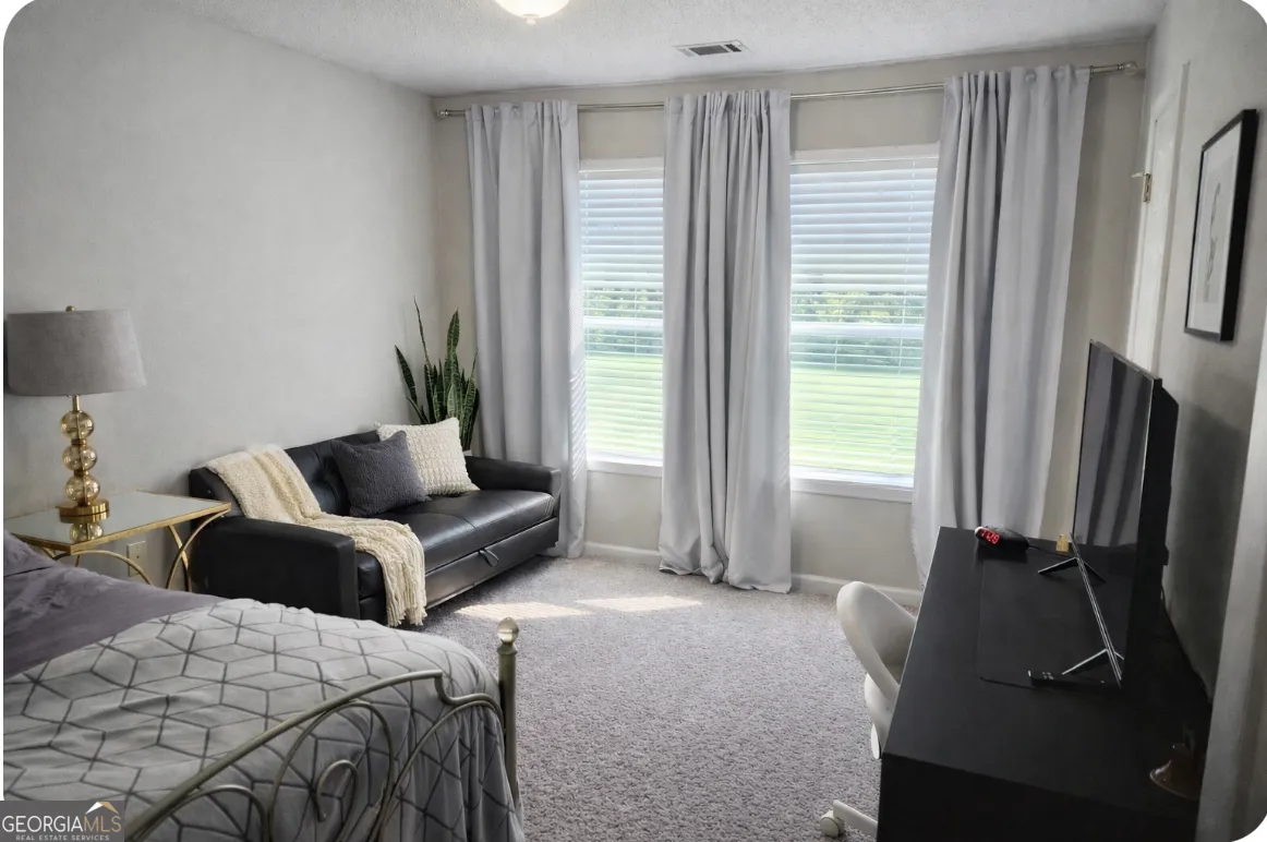 2226 Tuley Dr — photo 3 of 26