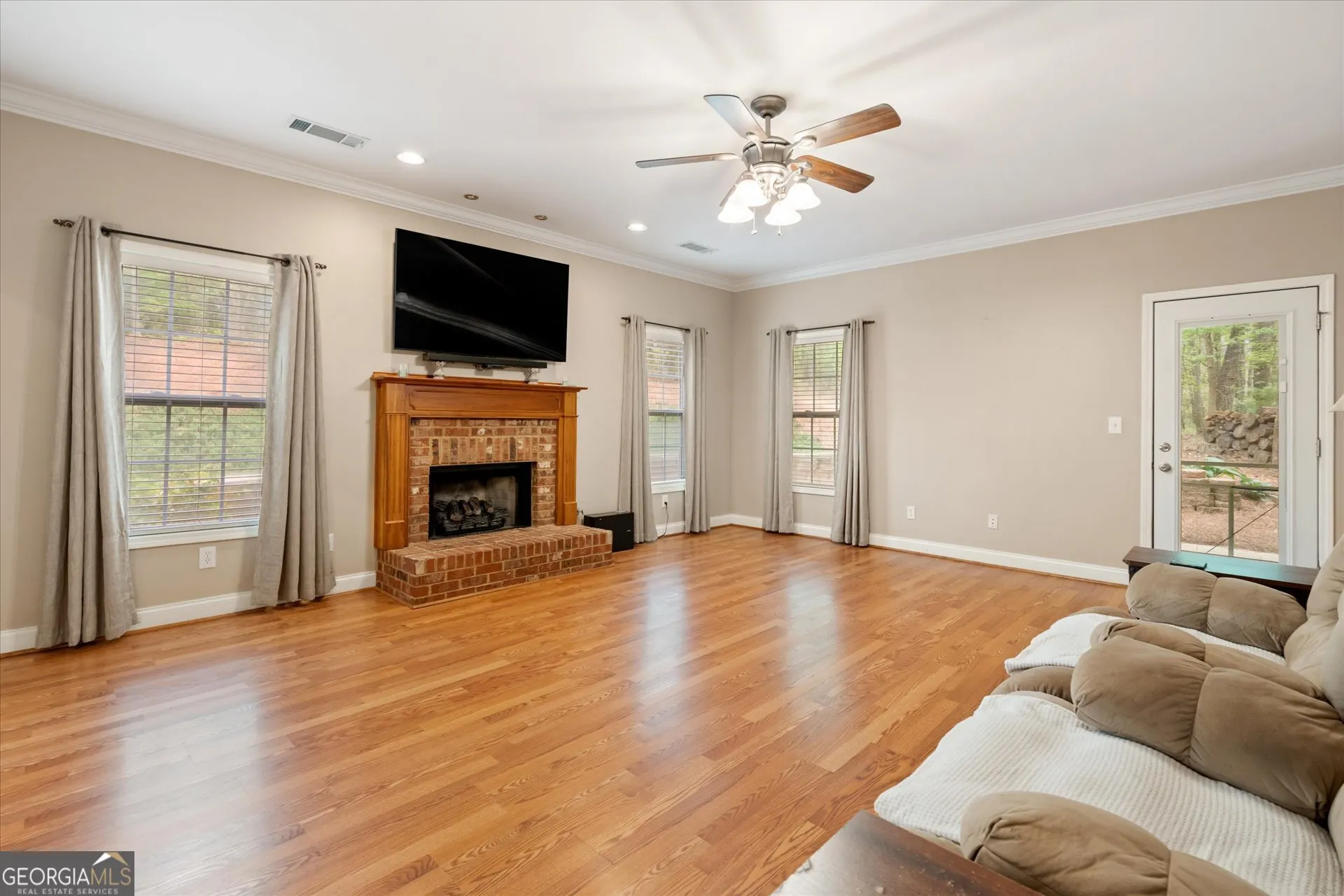 10212 Tall Pine Pl — photo 5 of 75