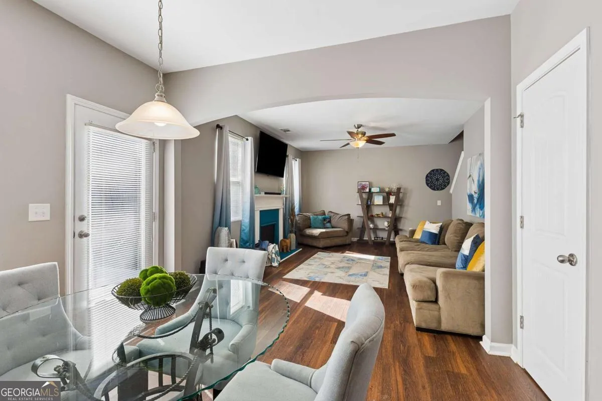 78 Valley Brook Ct — photo 5 of 44