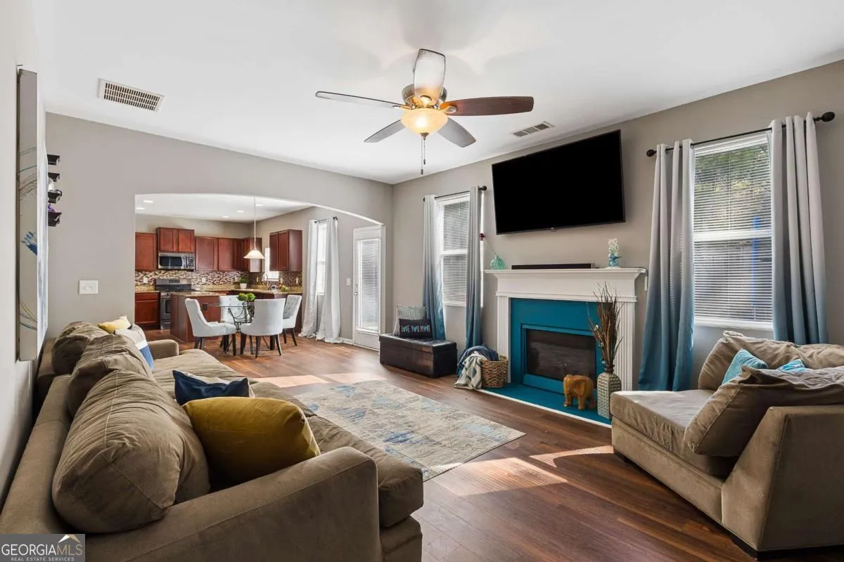 78 Valley Brook Ct — photo 8 of 44