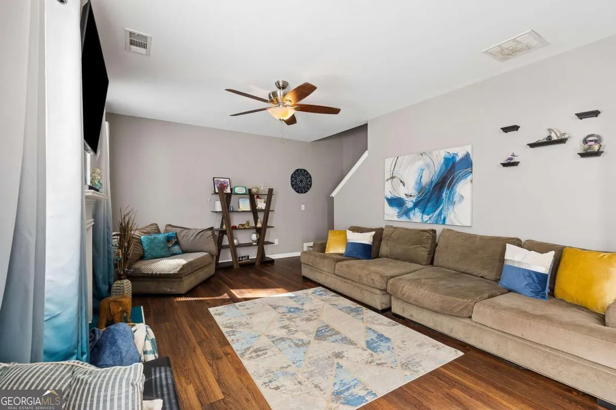 78 Valley Brook Ct — photo 7 of 44