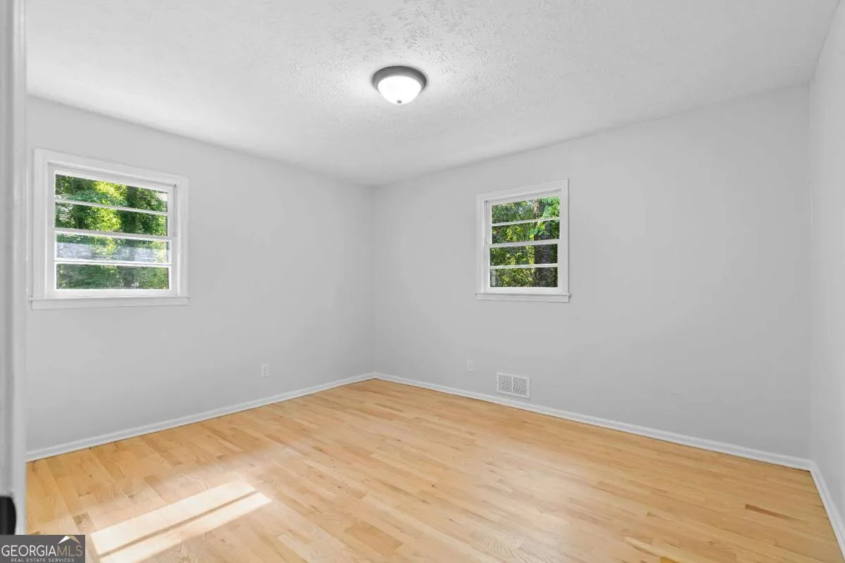 2984 E Paulding Dr — photo 9 of 41