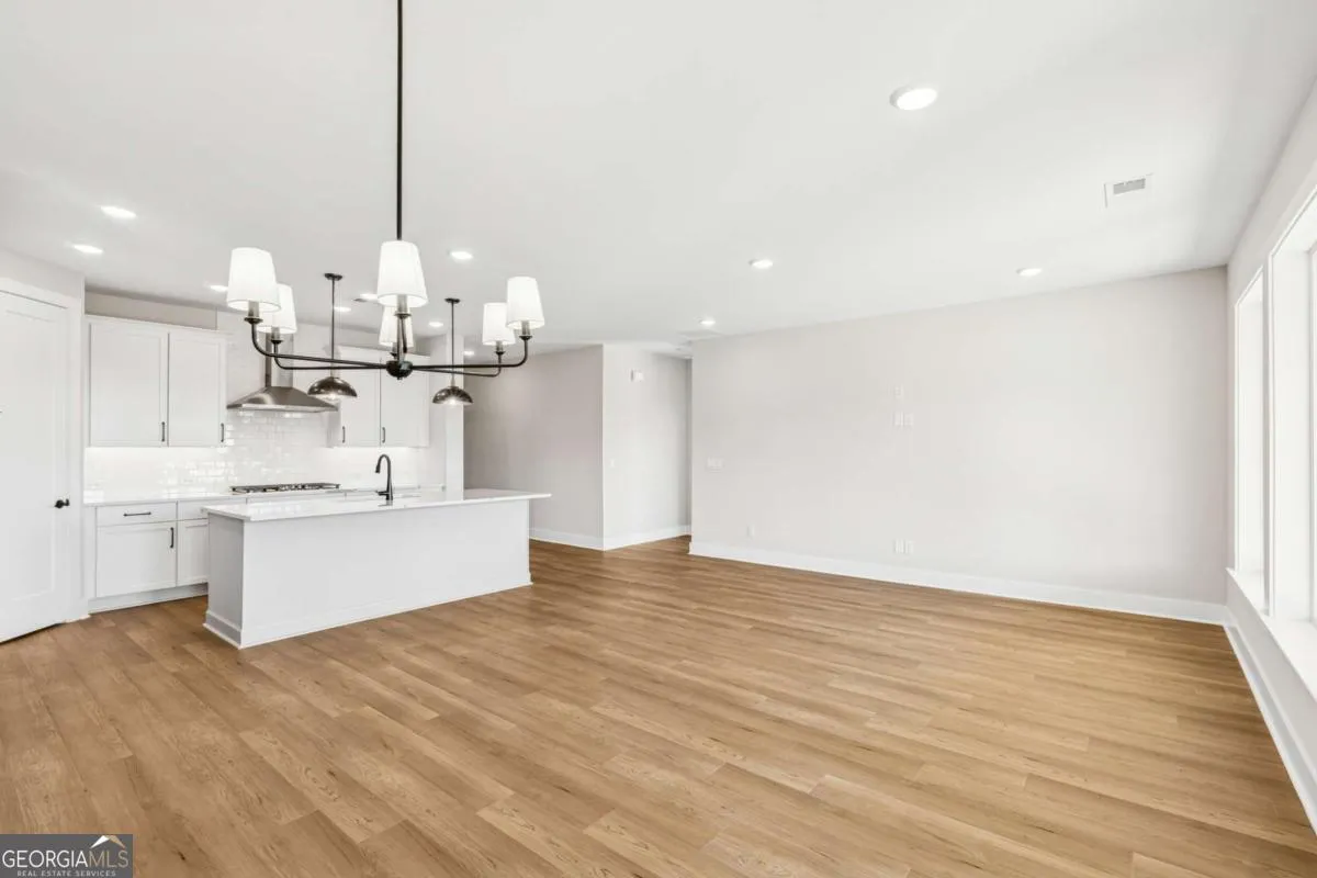 517 Barnfield Way — photo 3 of 17