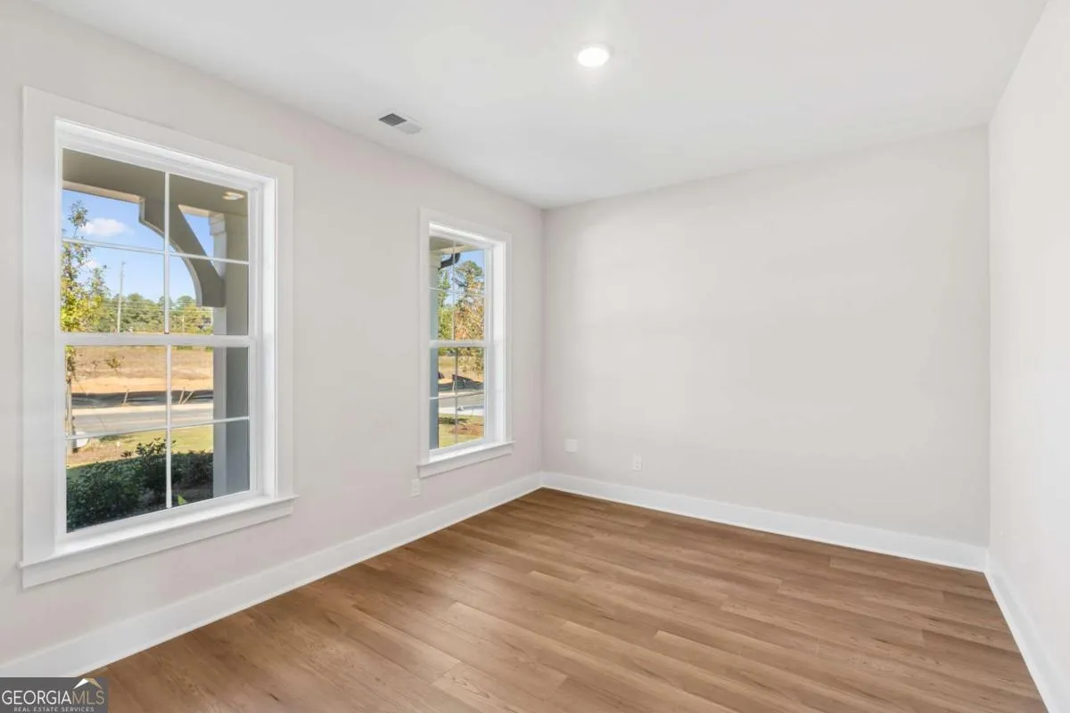 517 Barnfield Way — photo 6 of 17