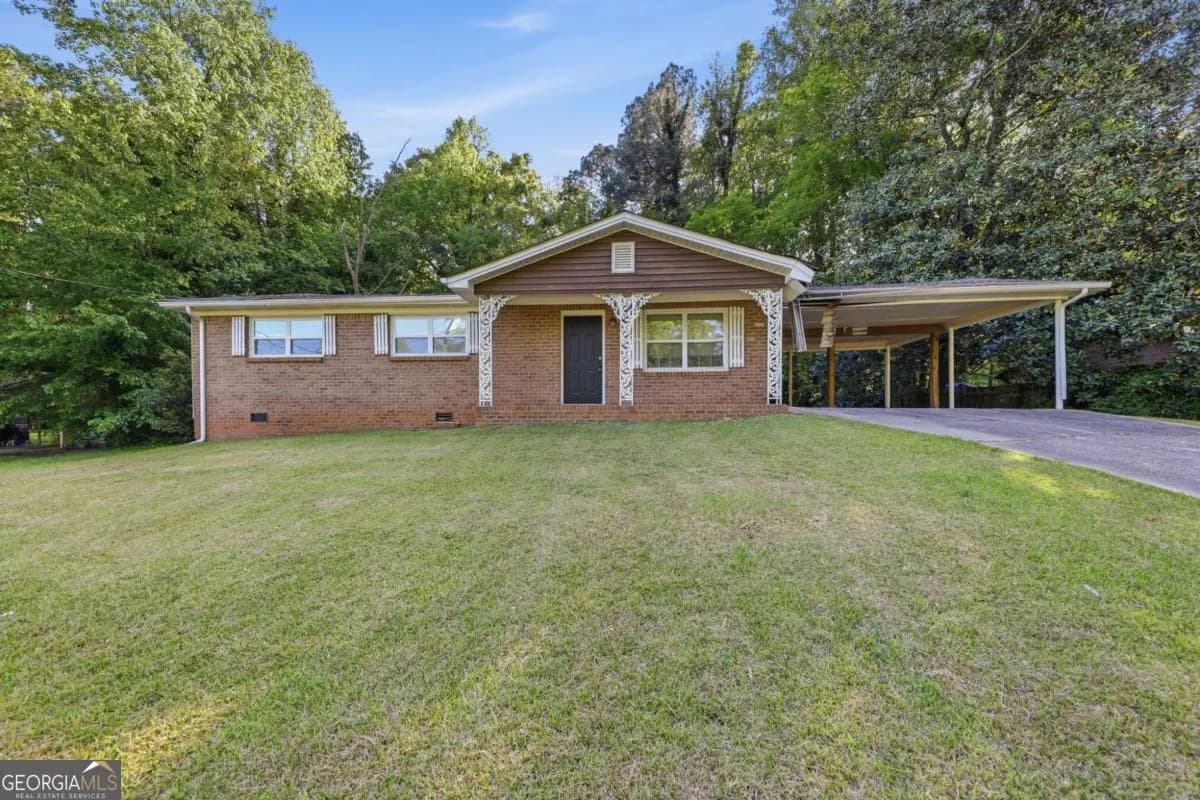 2322 Chestnut Log Loop — photo 2 of 21