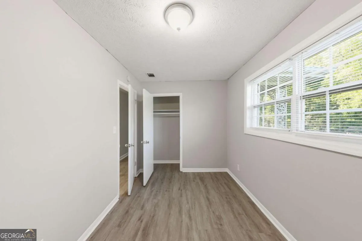 2322 Chestnut Log Loop — photo 3 of 21