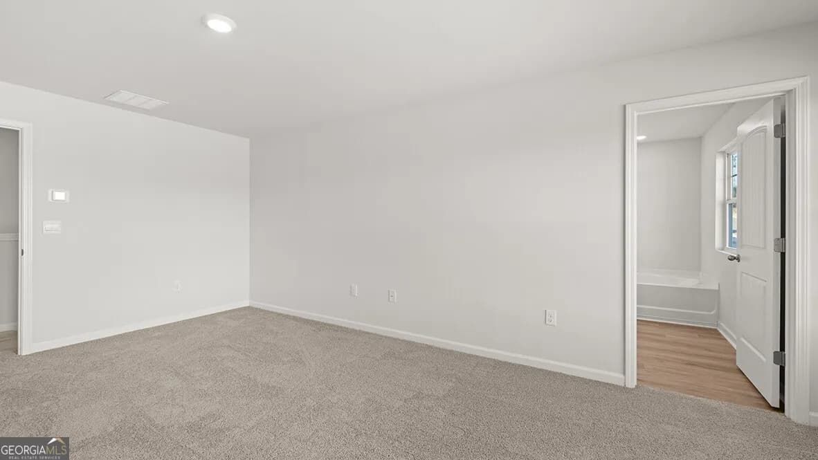 3728 Skylar Dr — photo 7 of 34