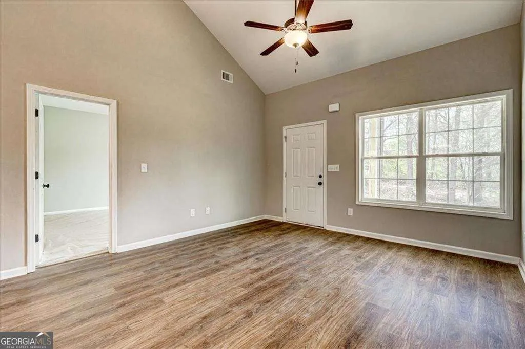 207 Loftis Rd — photo 8 of 14