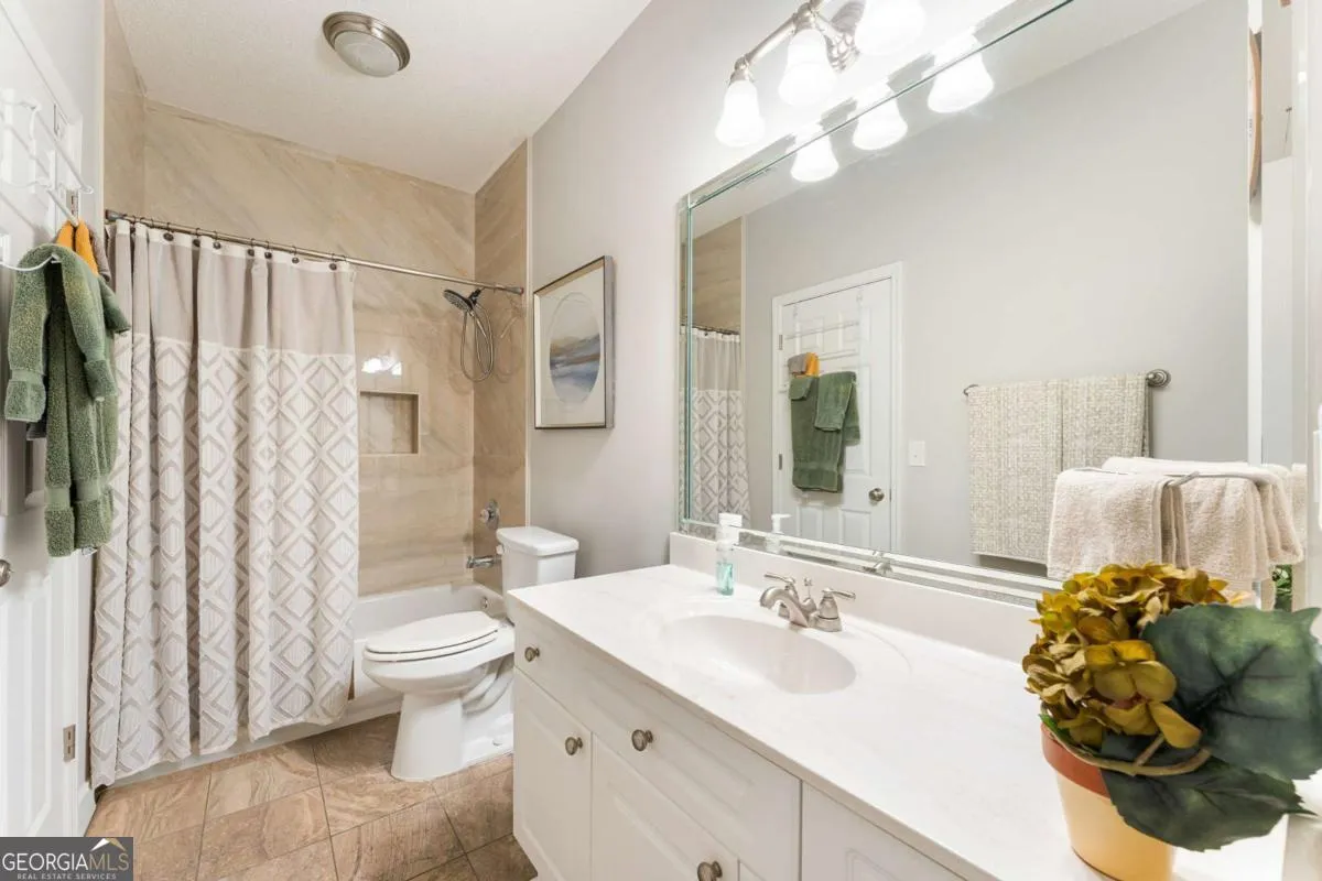 2525 Rosehill Cir — photo 10 of 28