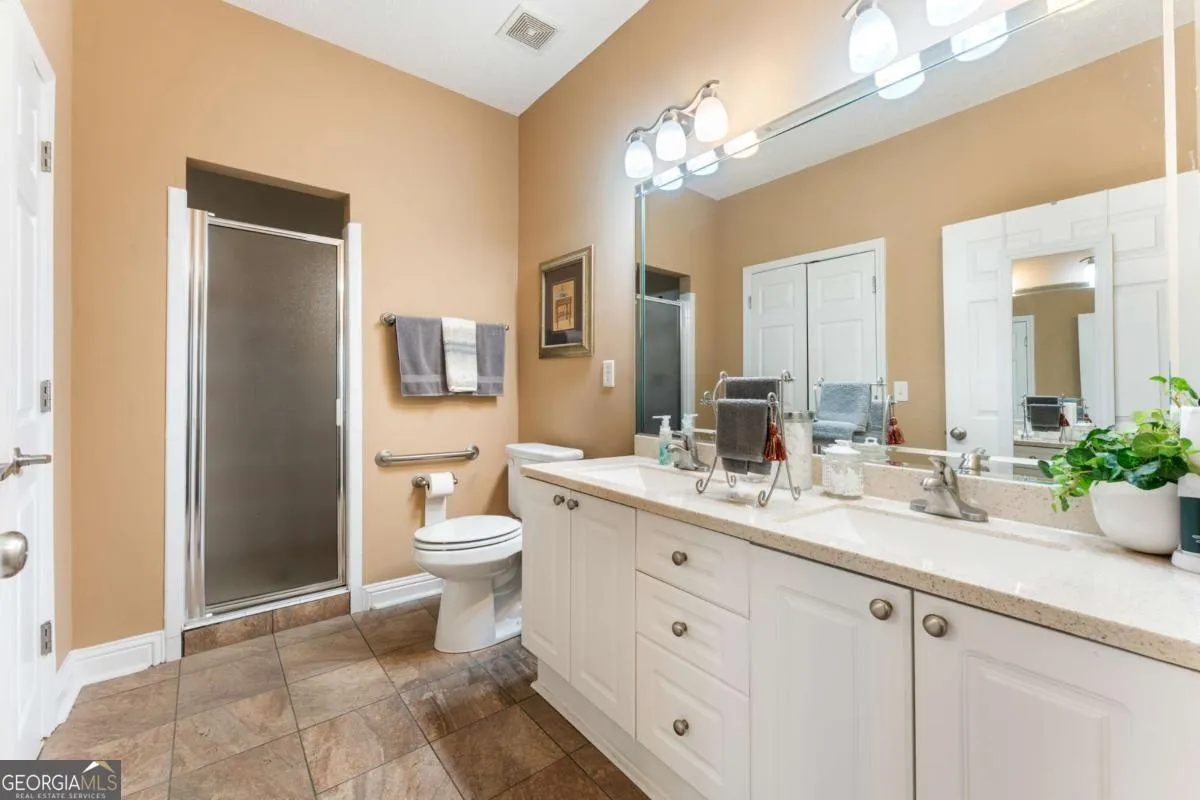 2525 Rosehill Cir — photo 11 of 28
