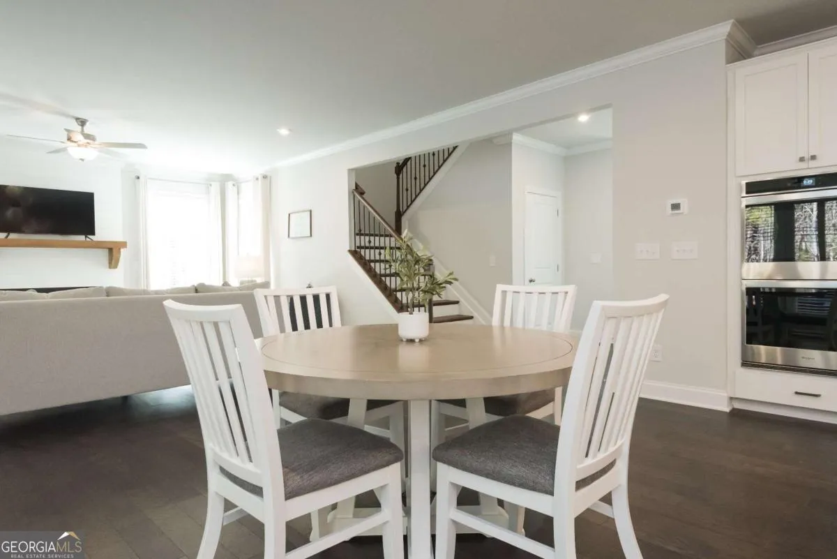 7632 Capps Ridge Ln — photo 15 of 39