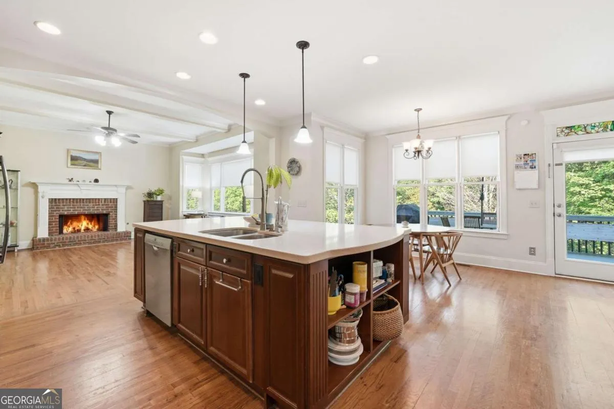9930 Barnsbury Rd — photo 11 of 76