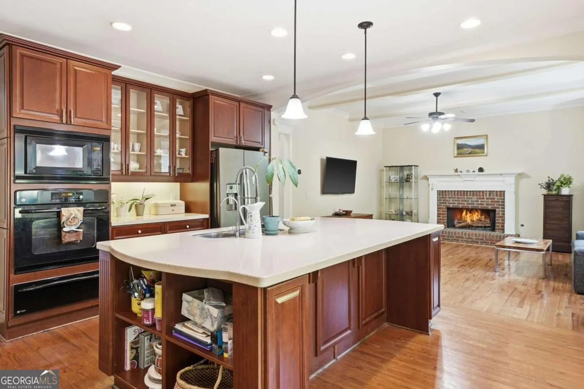 9930 Barnsbury Rd — photo 9 of 76
