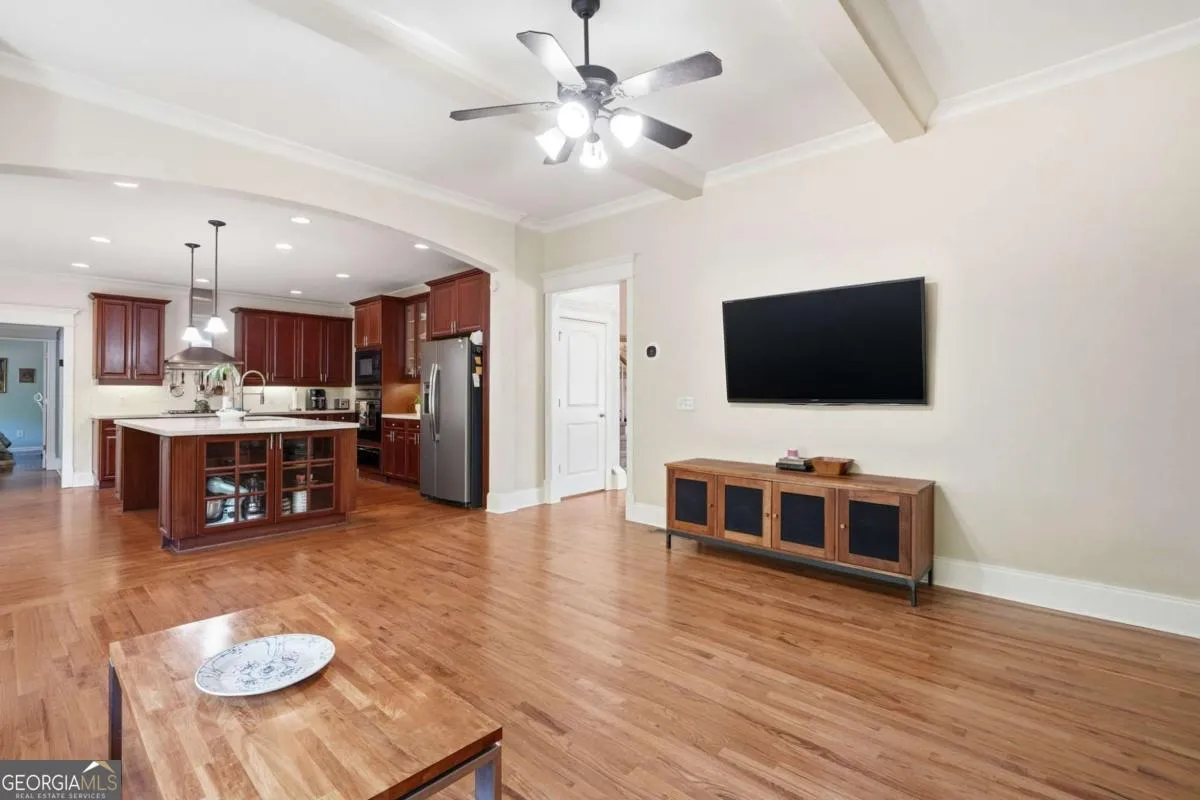 9930 Barnsbury Rd — photo 5 of 76