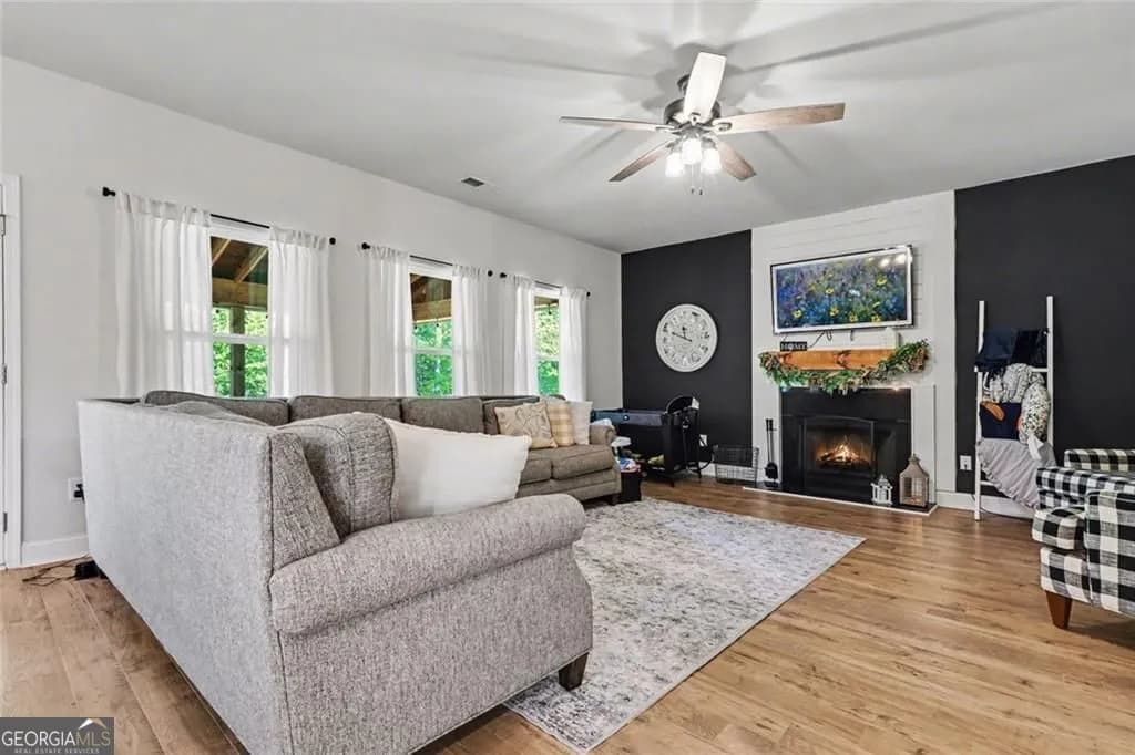 282 Shoals Trl — photo 13 of 29