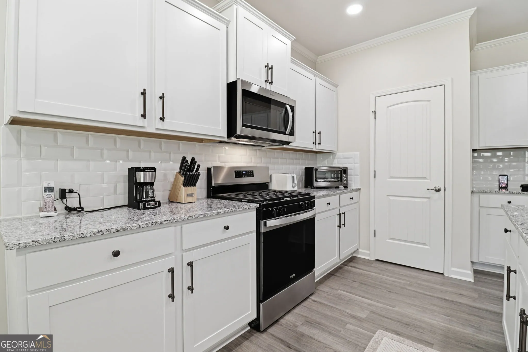 487 Majestic Oak Cir — photo 6 of 43