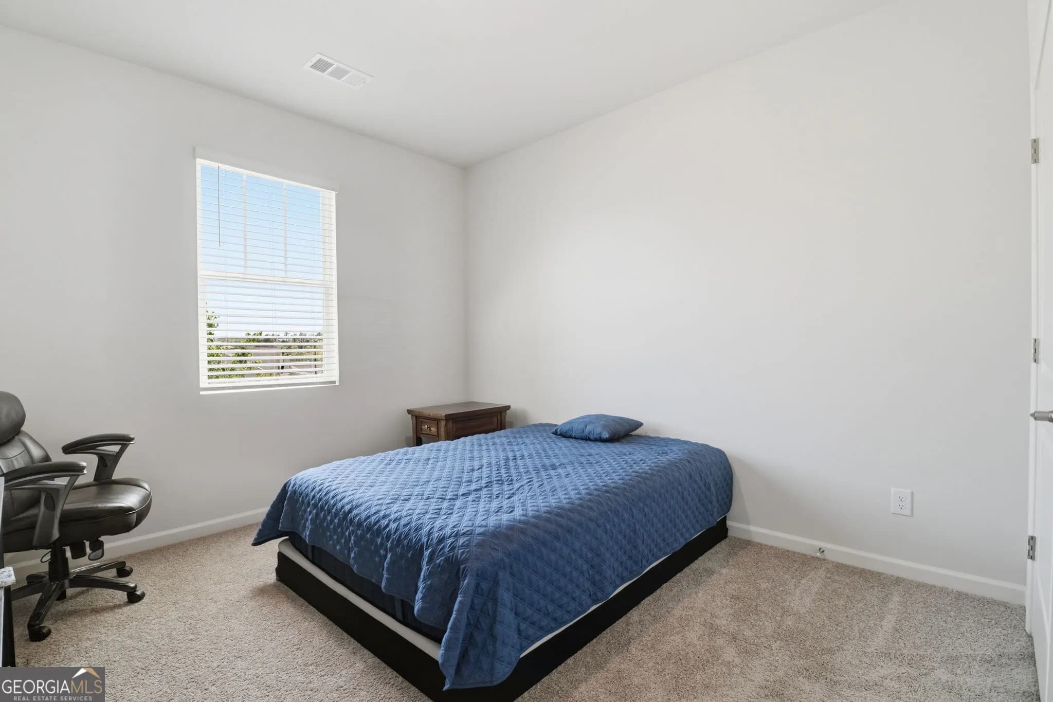 487 Majestic Oak Cir — photo 15 of 43