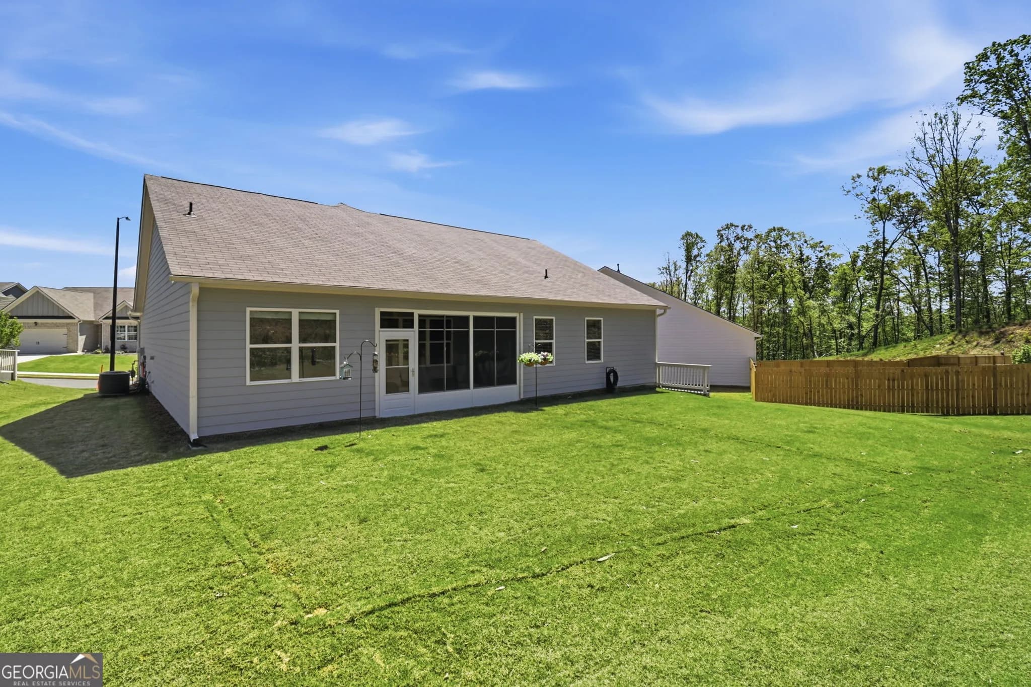 487 Majestic Oak Cir — photo 27 of 43