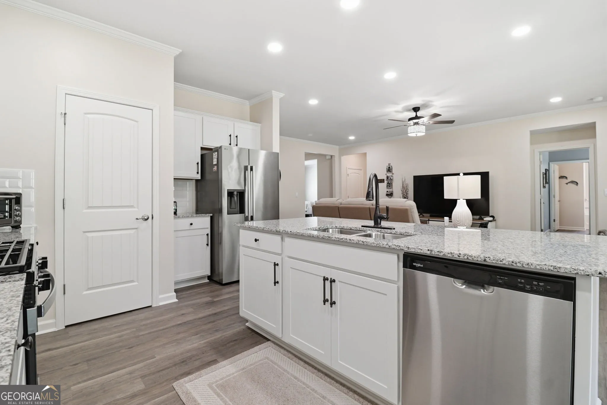 487 Majestic Oak Cir — photo 8 of 43