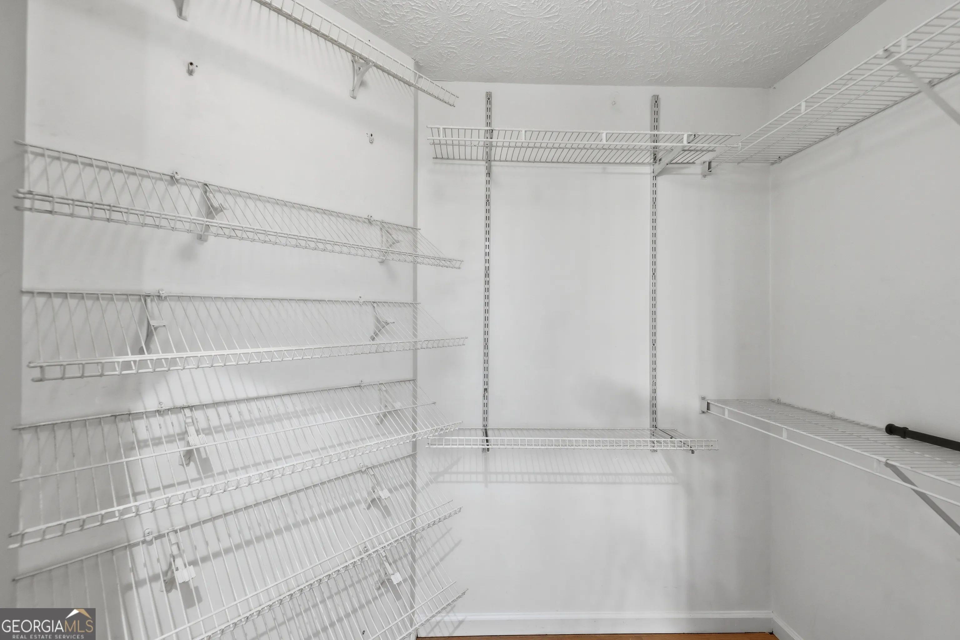 19 Kacey Ct — photo 14 of 39