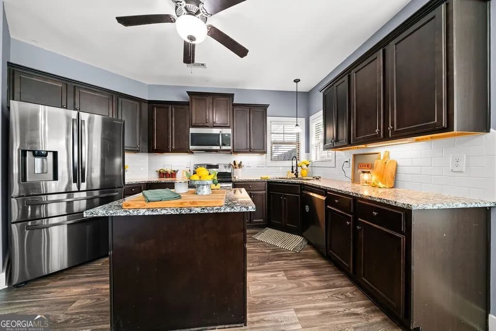 308 Stonegate Ct — photo 5 of 37