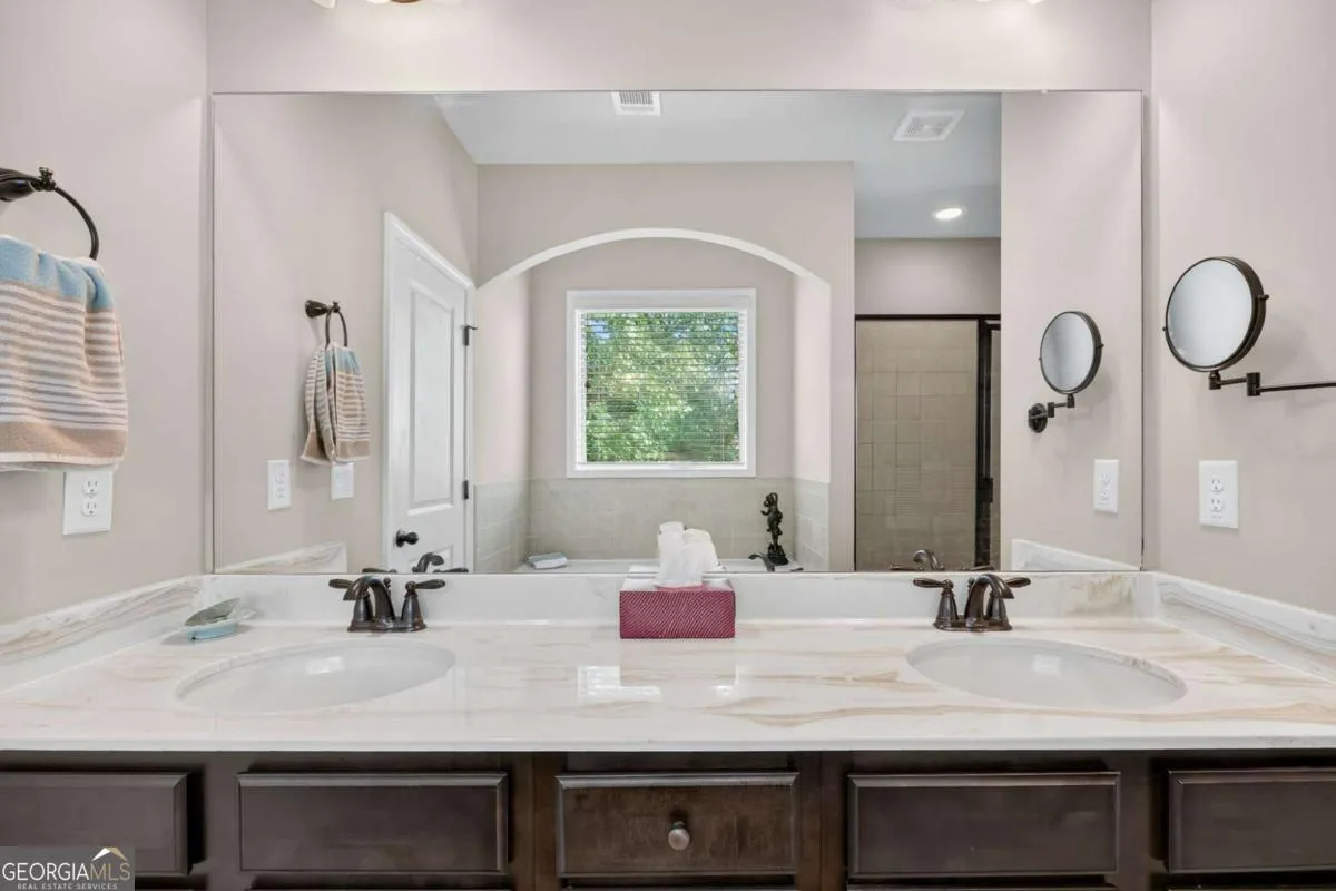 5473 Oconee Dr — photo 15 of 44