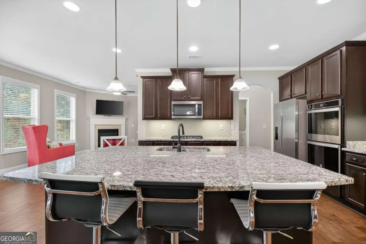 5473 Oconee Dr — photo 4 of 44