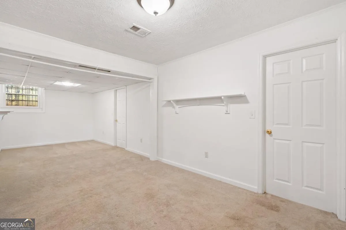 2159 Chestnut Log Dr — photo 12 of 22