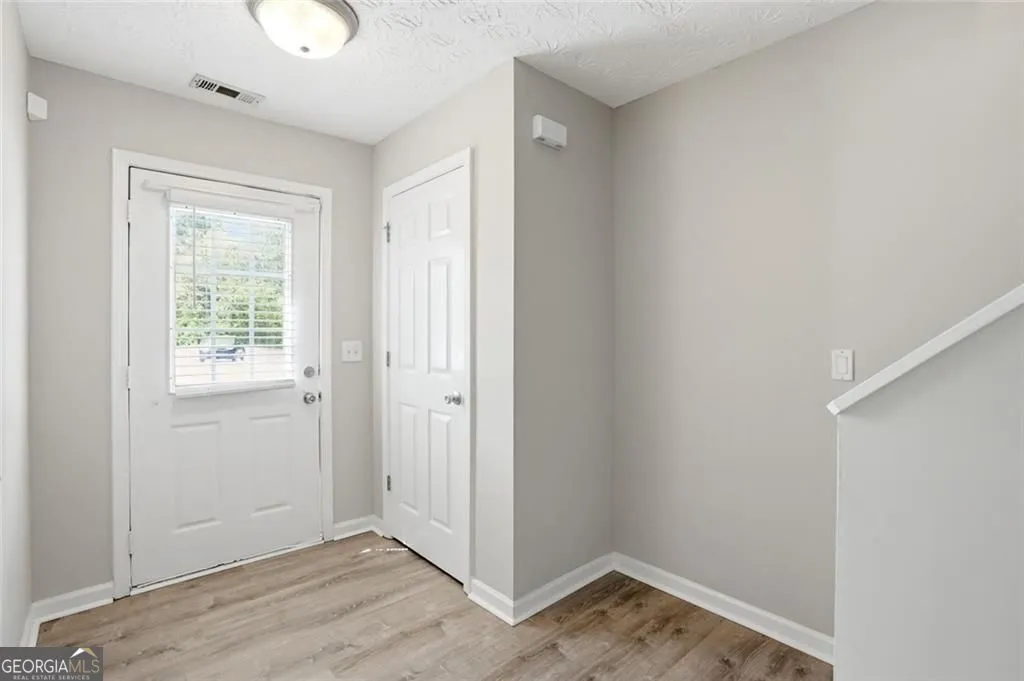 158 Meadowlark Pl — photo 2 of 25
