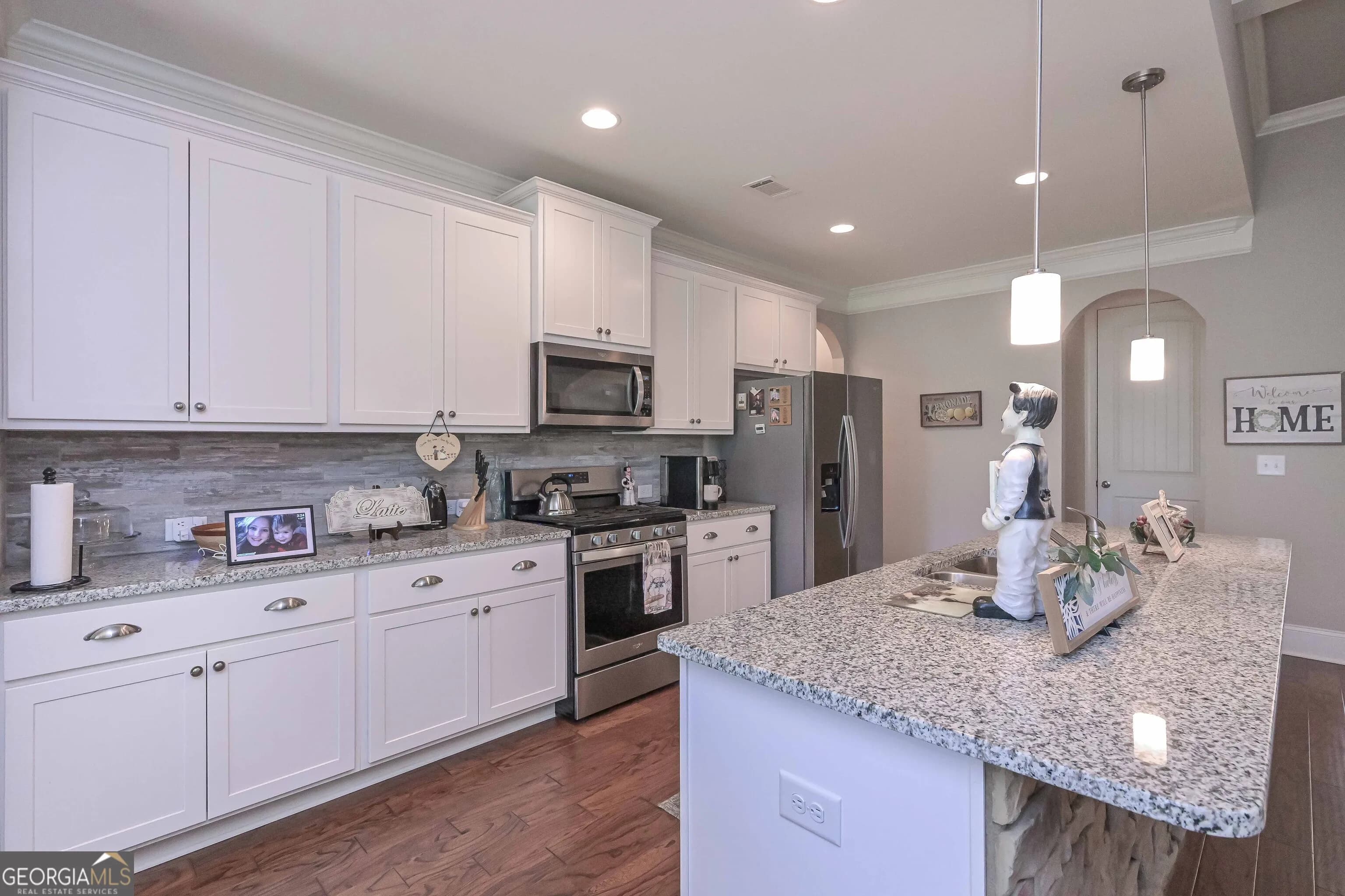 295 Hanover Dr — photo 7 of 52