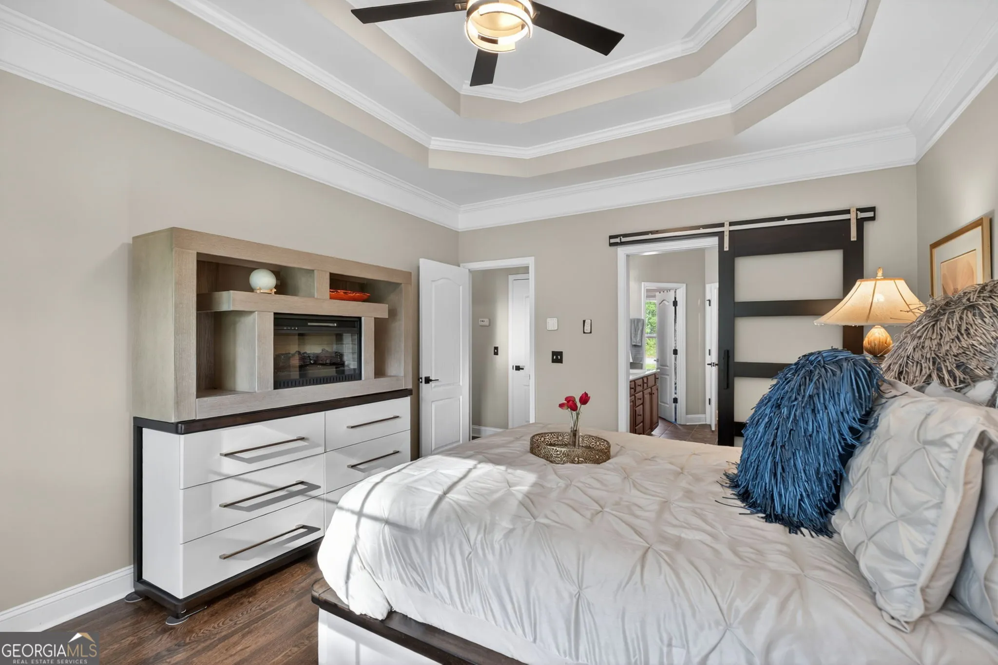 5364 Britton Dr — photo 4 of 34