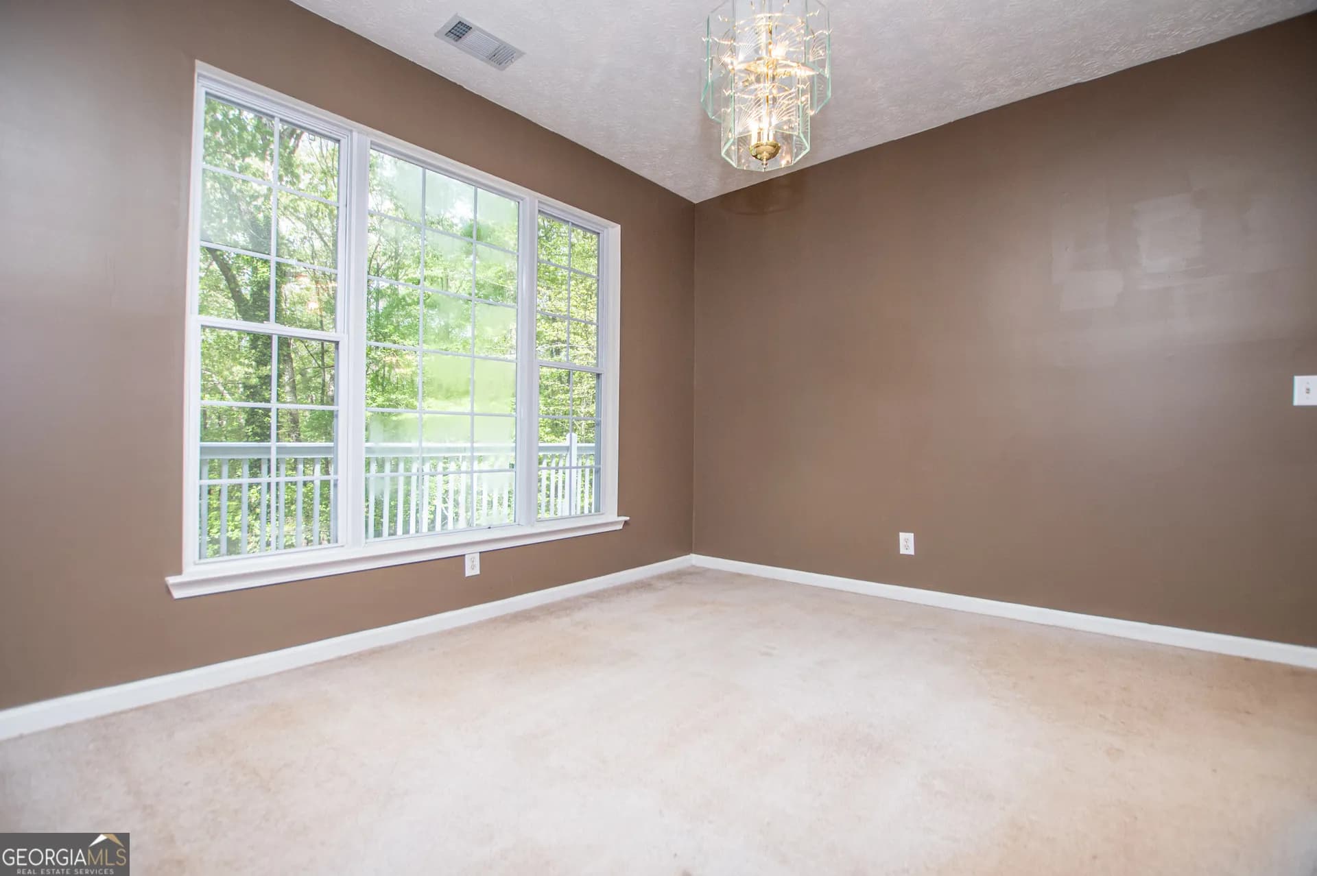 4765 Liberty Rd — photo 15 of 58
