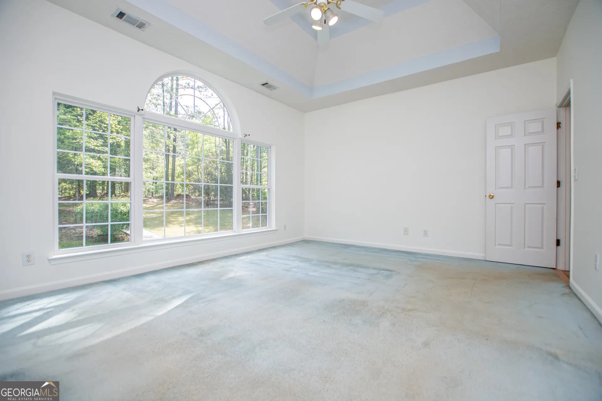 4765 Liberty Rd — photo 18 of 58