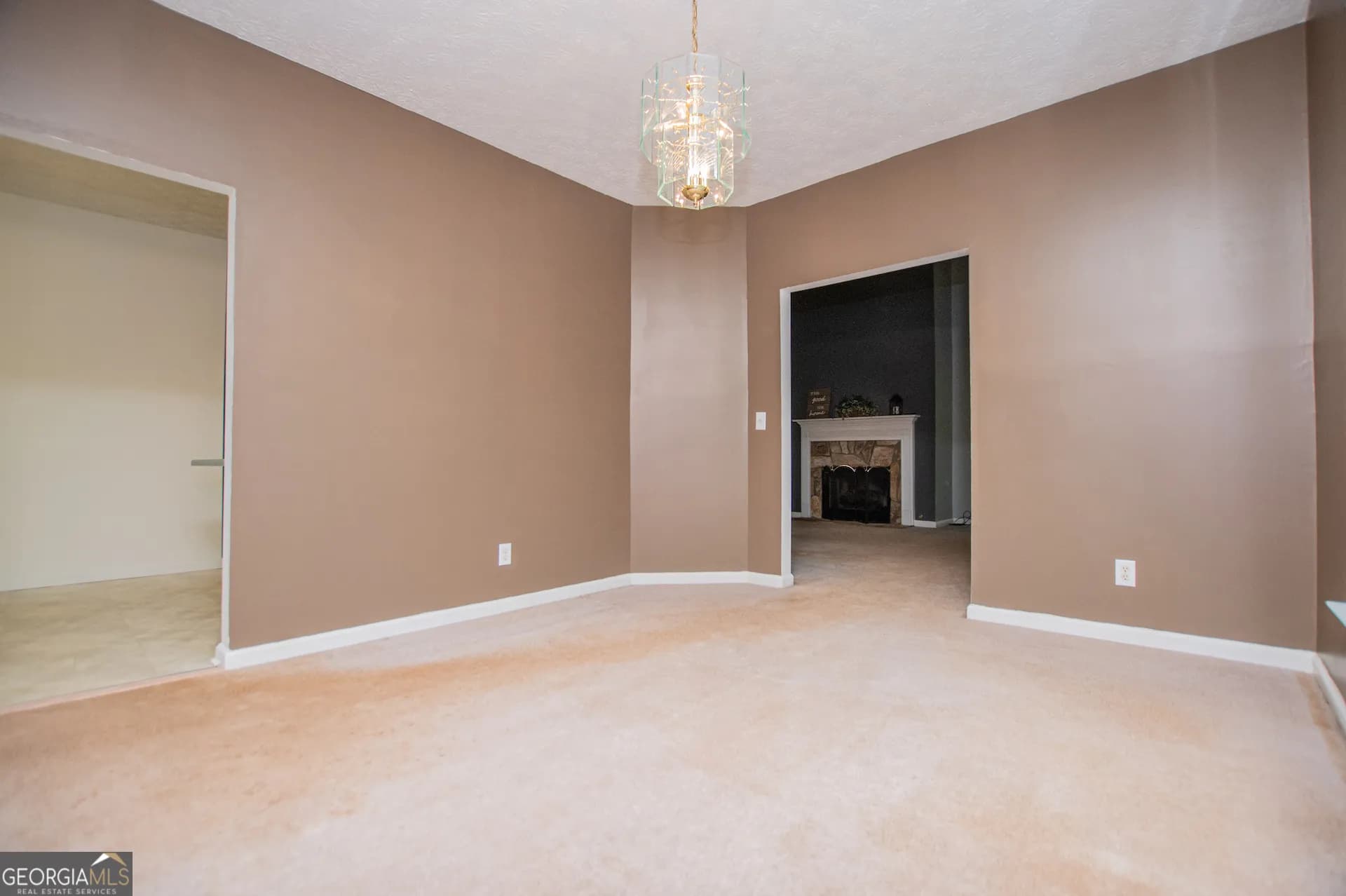 4765 Liberty Rd — photo 12 of 58
