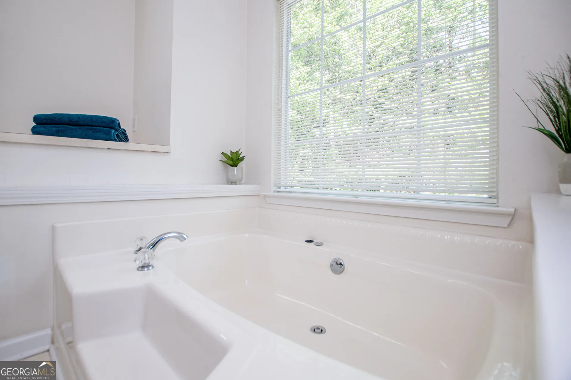 4765 Liberty Rd — photo 20 of 58