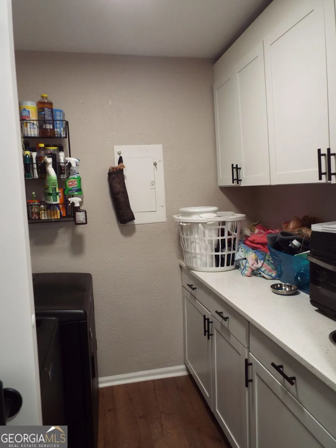 4943 Apple Valley Rd — photo 5 of 31
