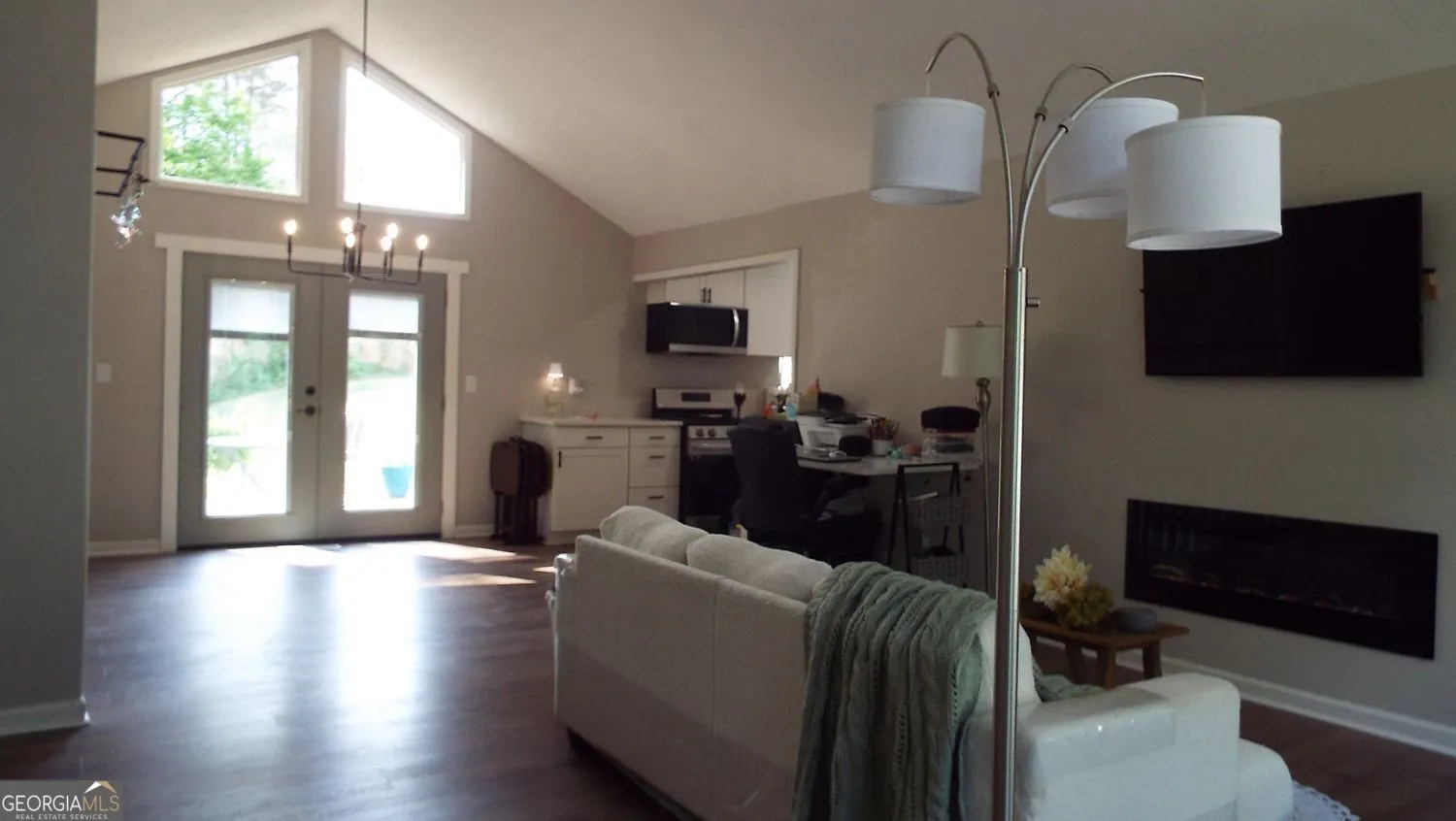 4943 Apple Valley Rd — photo 27 of 31