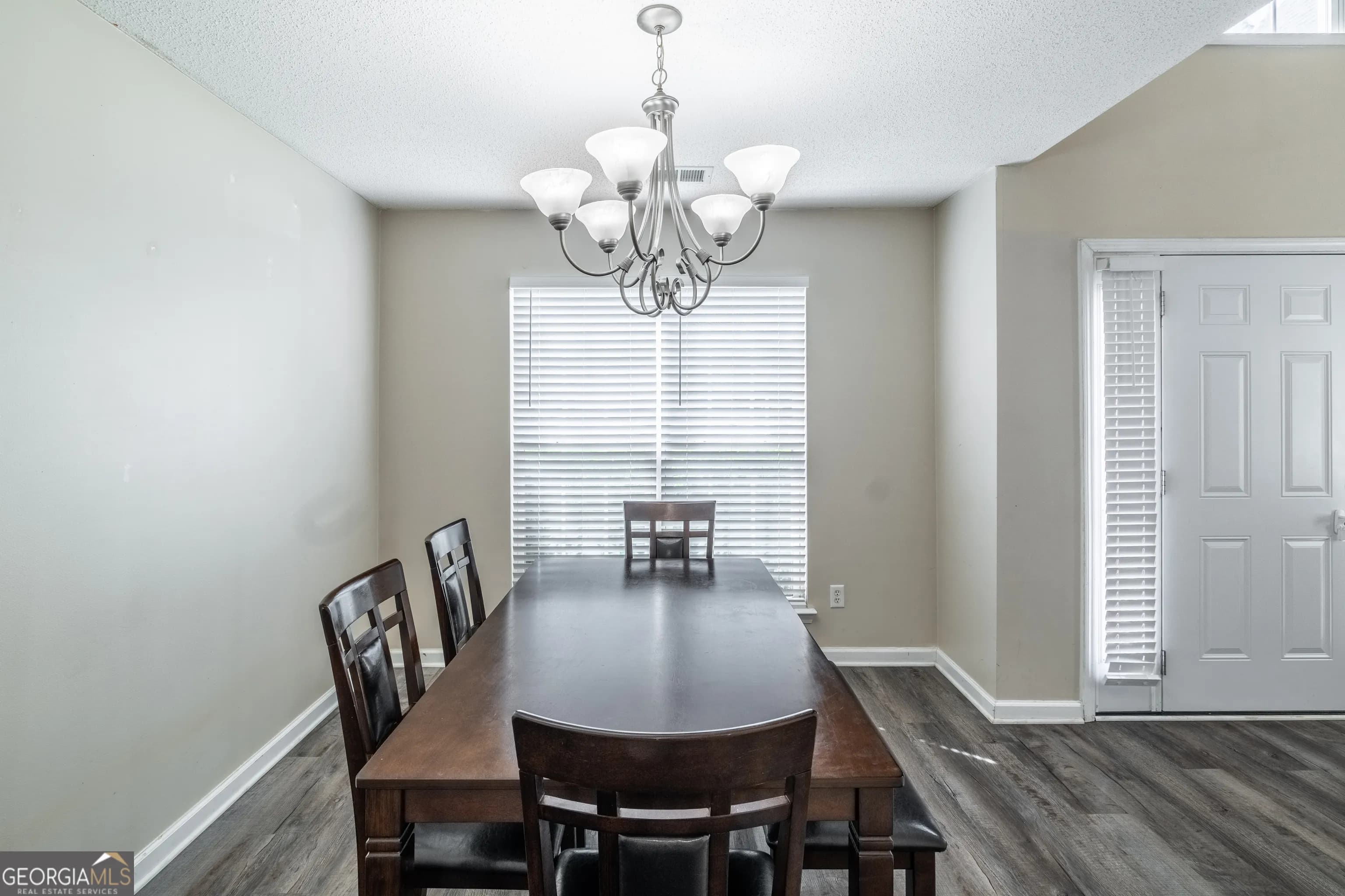 253 Augusta Woods Dr — photo 6 of 47
