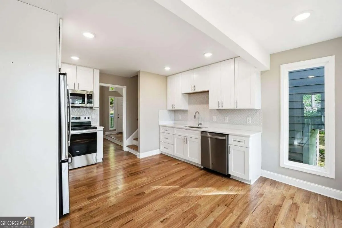 6870 Creekwood Dr — photo 40 of 40