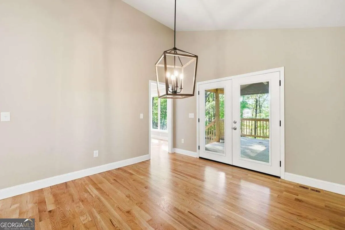 6870 Creekwood Dr — photo 38 of 40