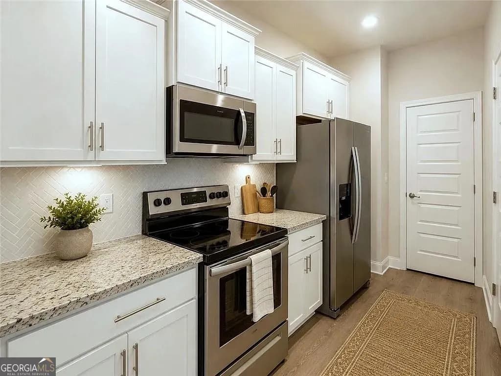 328 Bonnie Sue Dr — photo 5 of 16