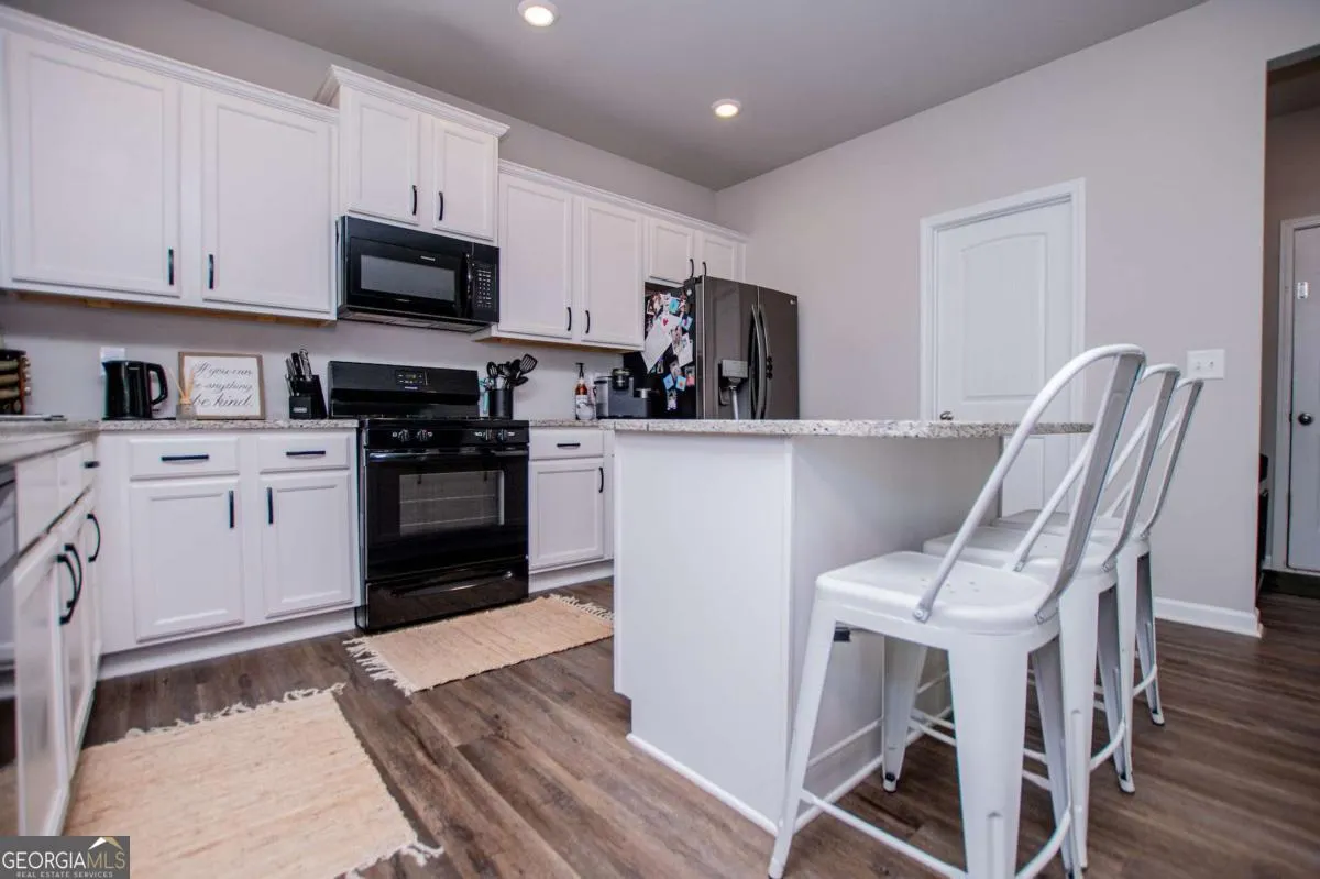 512 Silver Leaf Pkwy — photo 8 of 47