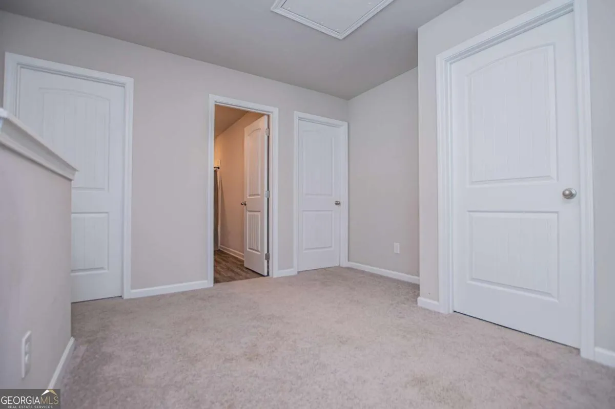 512 Silver Leaf Pkwy — photo 32 of 47