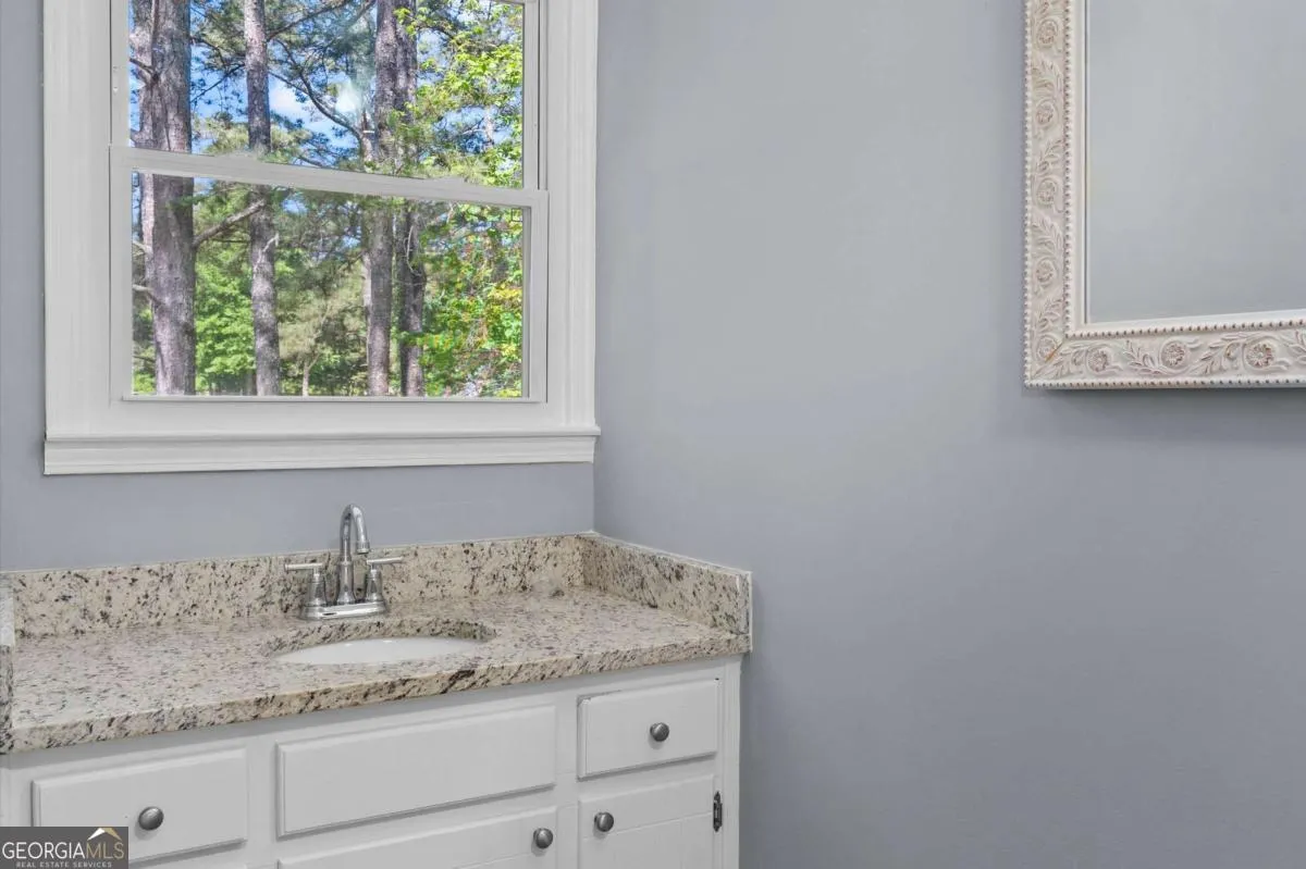 4089 Hickory Nut Dr — photo 17 of 33